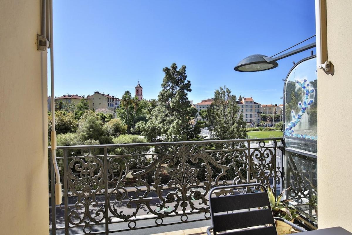 Balcon Vue Coulee Verte. Luxe Plein Coeur De 니스 외부 사진